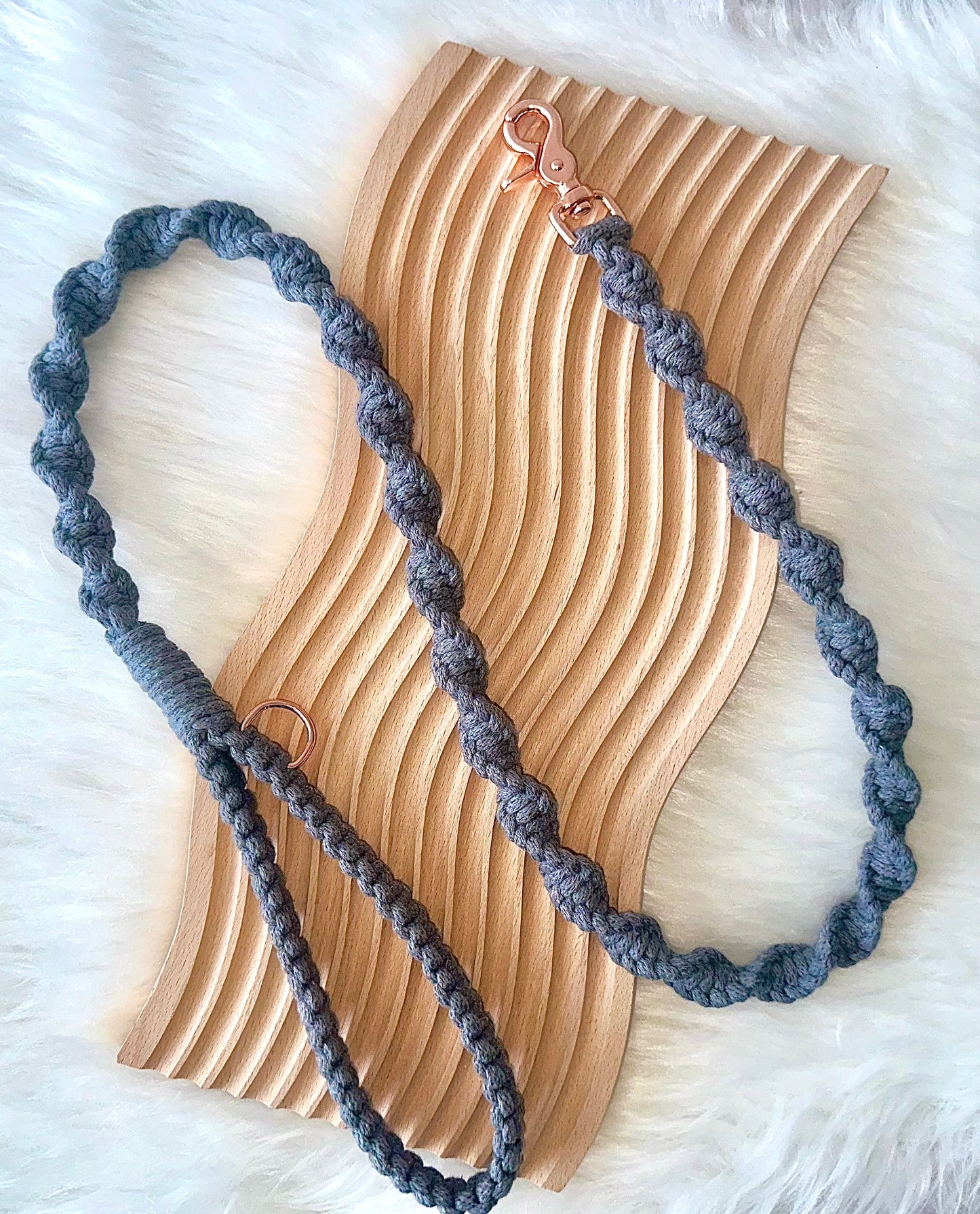 Charcoal Spiral Leash