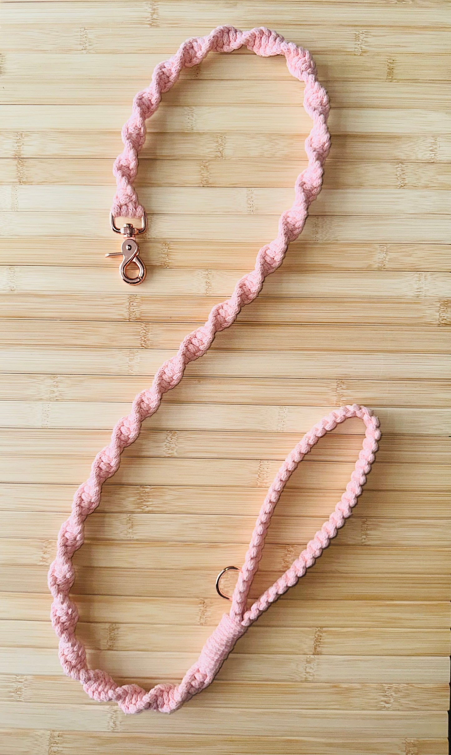 Misty Rose Spiral Leash
